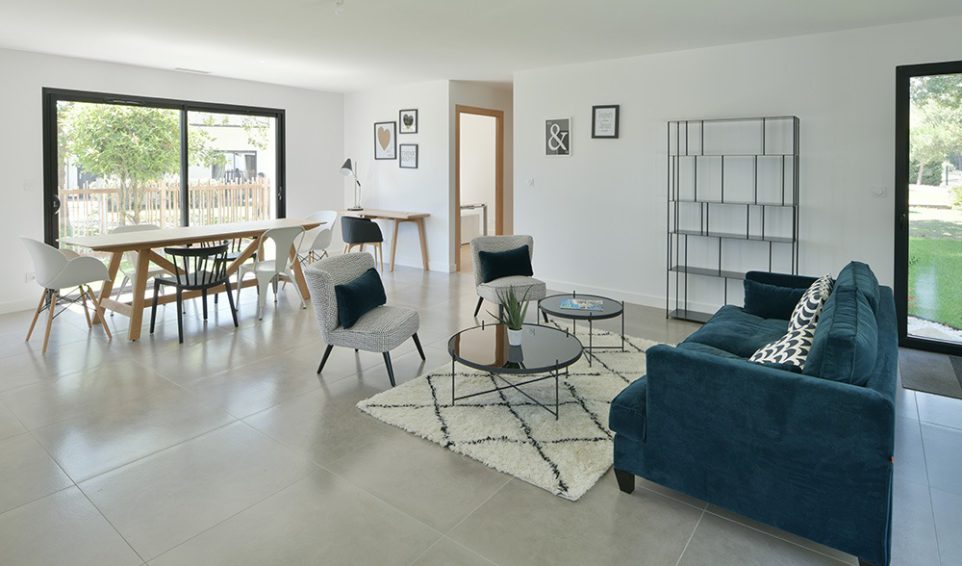 Showroom Alpha constructions