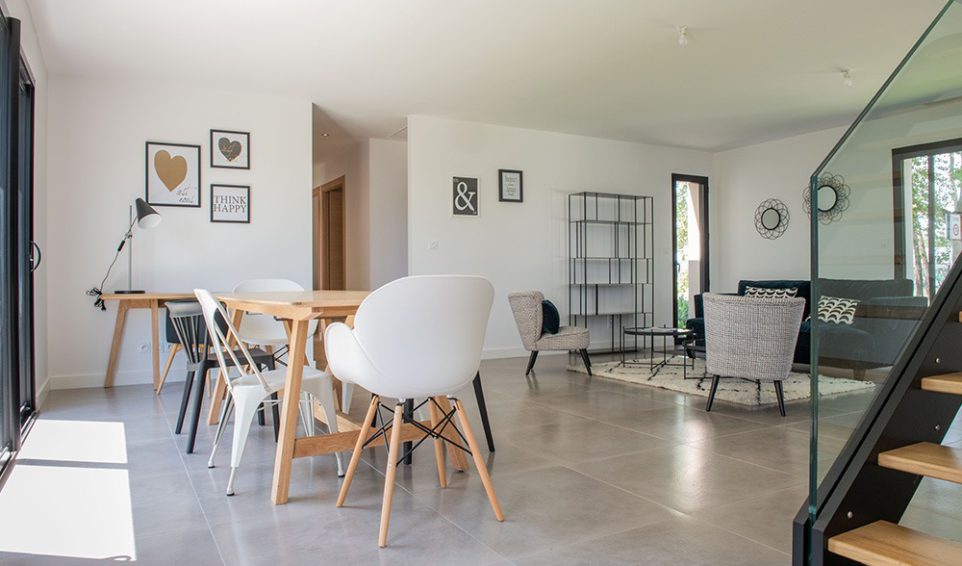 Showroom Alpha constructions