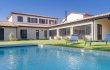 Showroom Alpha constructions