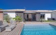 Showroom Alpha constructions