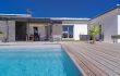 Showroom Alpha constructions