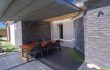 Showroom Alpha constructions