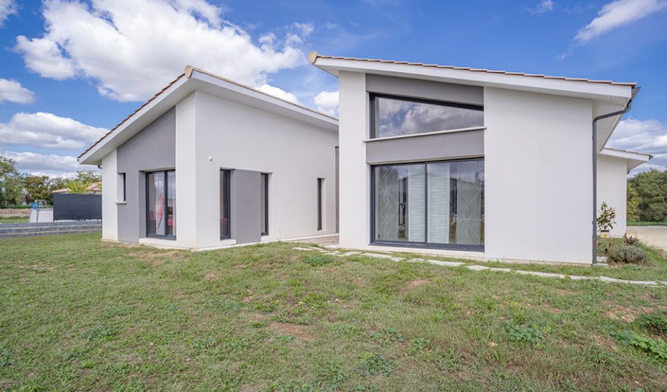 Showroom Alpha constructions