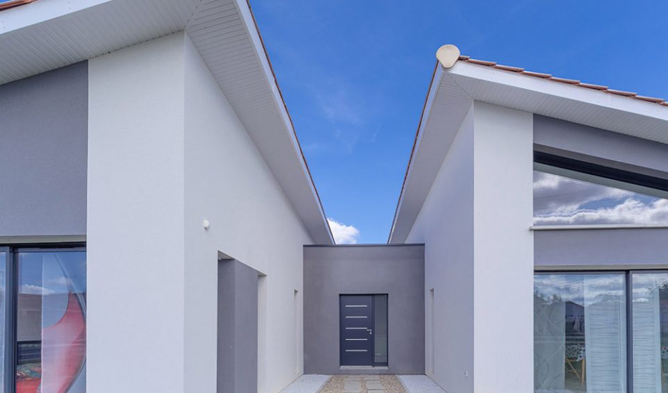 Showroom Alpha constructions