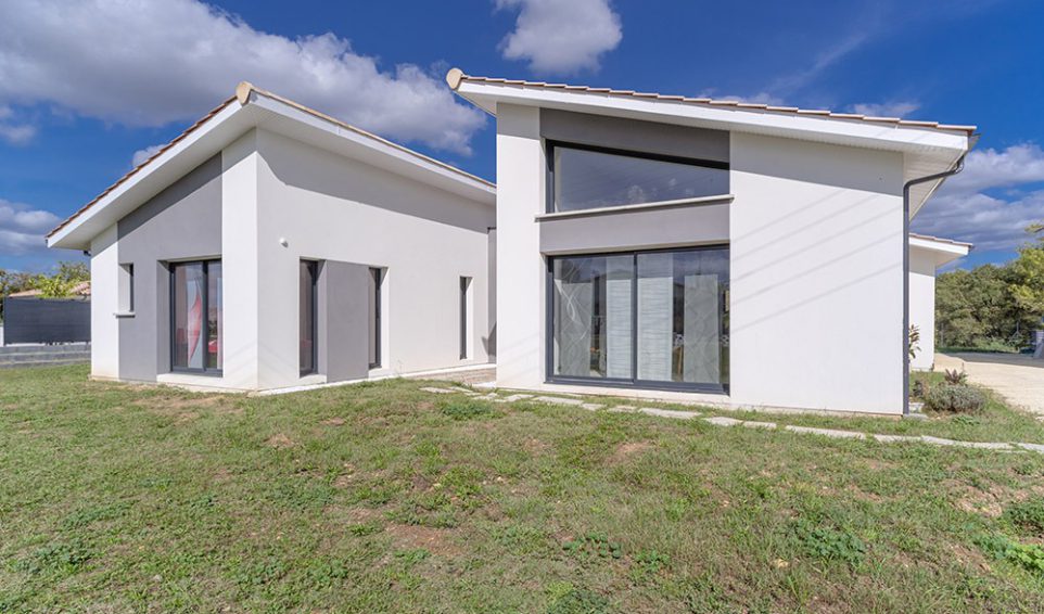 Showroom Alpha constructions
