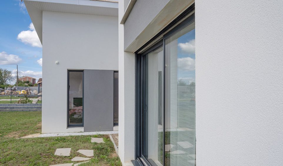 Showroom Alpha constructions