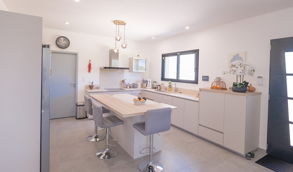 Showroom Alpha constructions