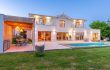Showroom Alpha constructions