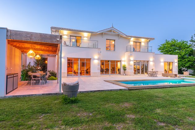 Réalisation Alpha constructions à Carignan : Maison de 240 m² avec 4 chambres