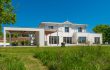 Showroom Alpha constructions