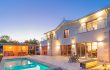 Showroom Alpha constructions