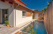 Showroom Alpha constructions