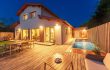 Showroom Alpha constructions