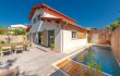 Showroom Alpha constructions