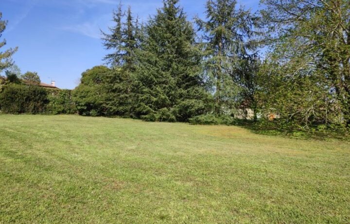 votre maison de 90m2 sur un terrain de 710m2 sur la commune de Cartelègue au prix de 170000&euro; avec Alpha Constructions