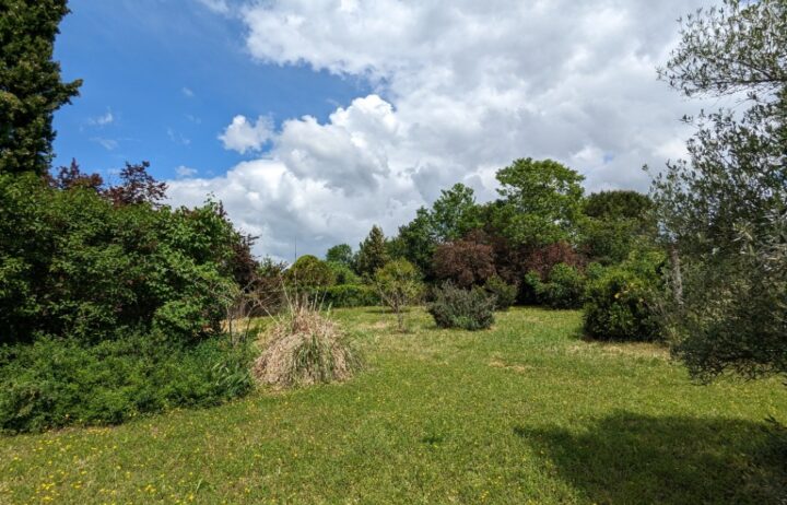 votre maison de 90m2 sur un terrain de 800m2 sur la commune de Triac-Lautrait au prix de 189500&euro; avec Alpha Constructions